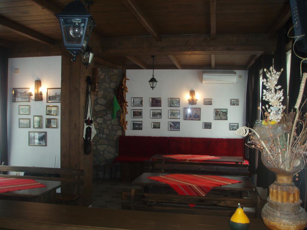 Mania Guest House 칼로페르 객실 사진