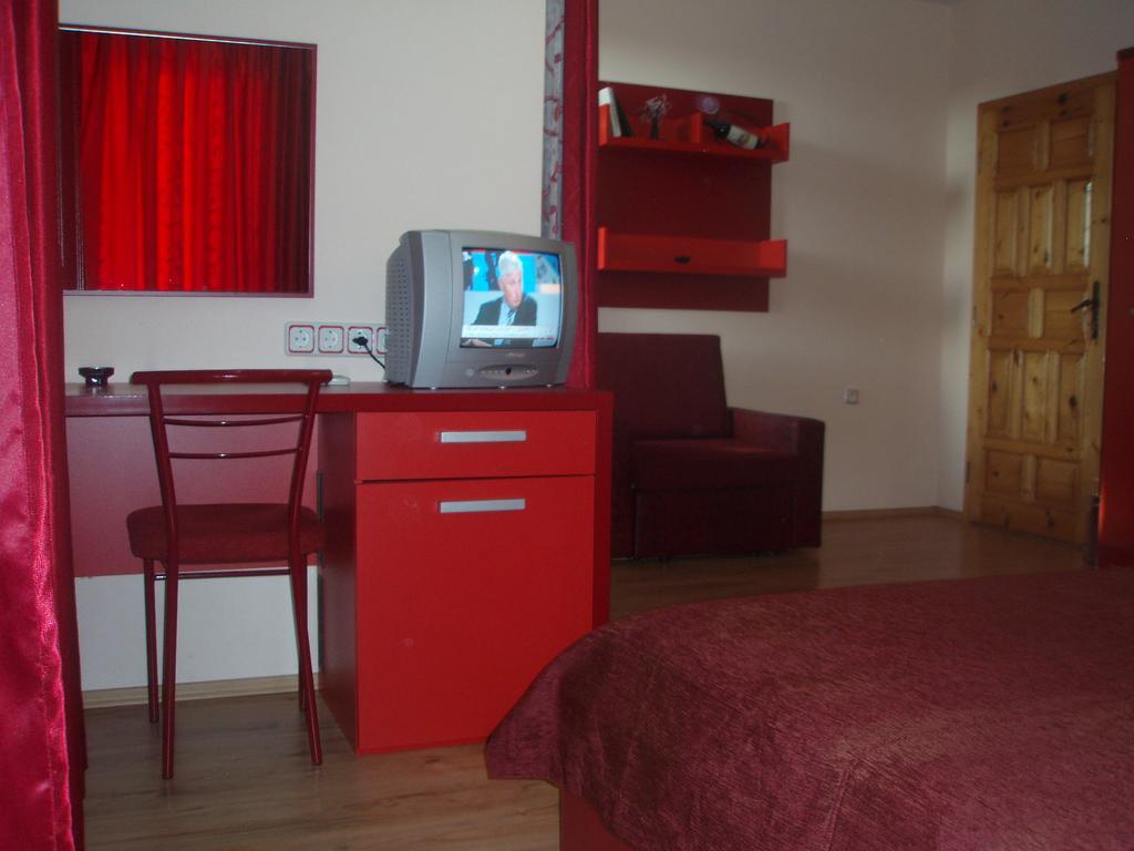 Mania Guest House 칼로페르 객실 사진