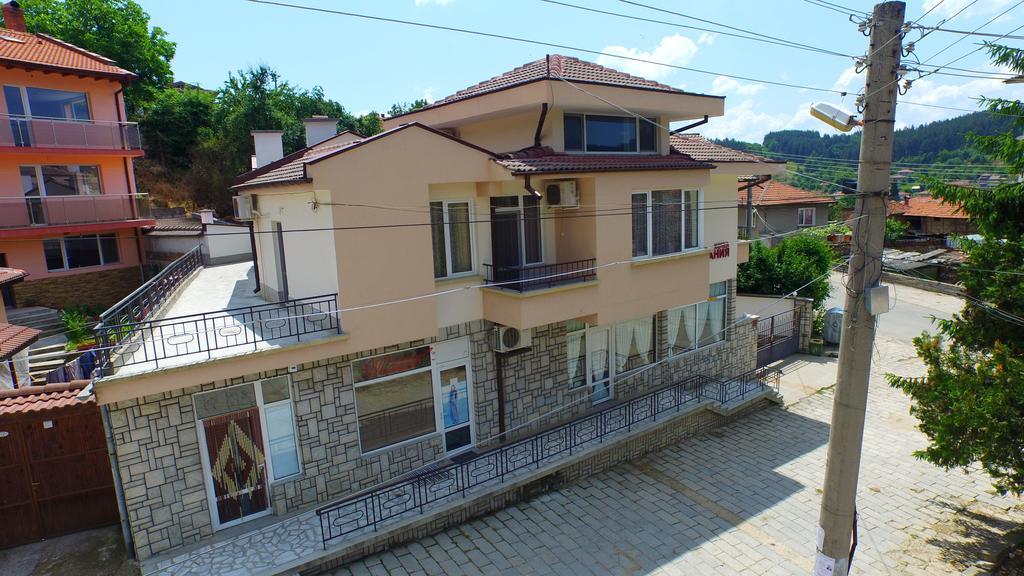 Mania Guest House 칼로페르 외부 사진